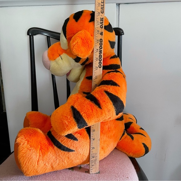 Talking Tigger DISNEY Fisher Price Large stuffed animal tiger - Picture 5 of 8